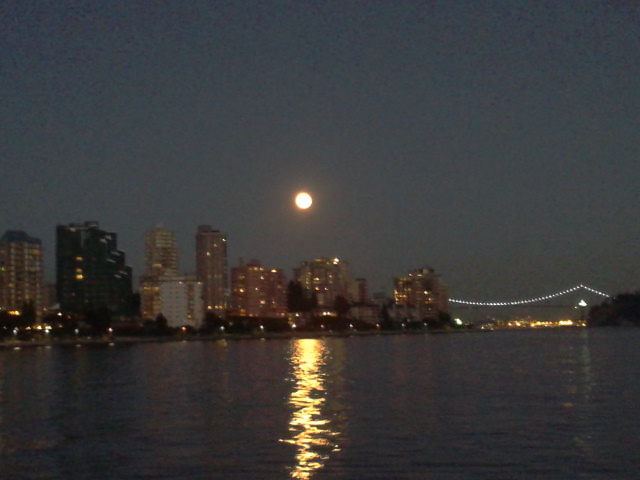 Full_Moon.jpg Full_Moon.jpg